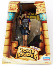 Tomb raider lara croft - tomb, wet