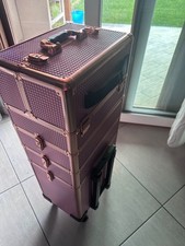 carrello nail/estetista In ottimo stato come nuovo. Di colore rosa