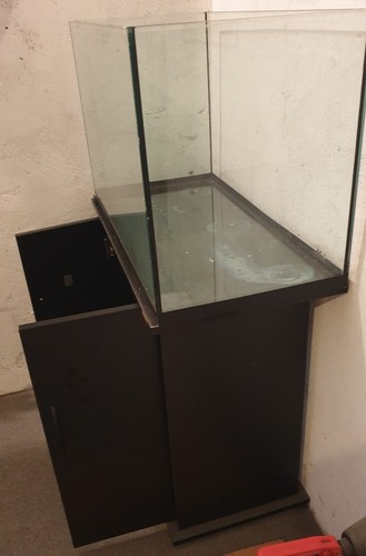 Acquario con mobiletto - mobiletto, ---