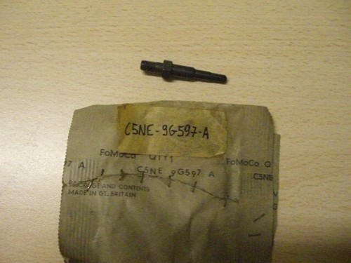 Prigioniero pompa iniezione - su,