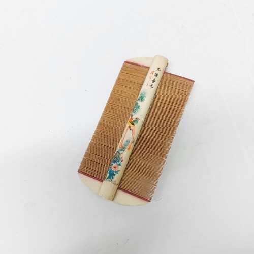 Accessorio per capelli - , pettine