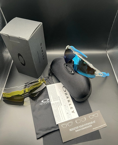 Nuovi occhiali sole - occhiali, oakley