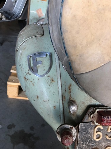 Vespa acma plaque - vespa, f