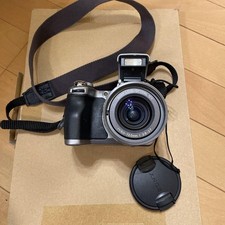 Fotocamera digitale compatta