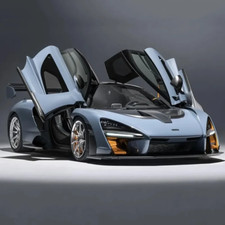Giocattolo auto sportiva pressofusa McLaren Senna 1:32 con luci e suoni - regalo bambini