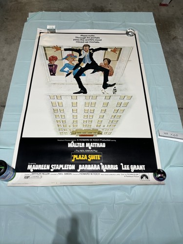 Plaza 1971 40 x 60 - -,