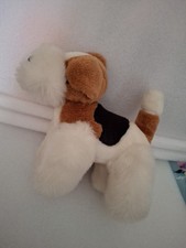 Bellissimo terrier di peluche