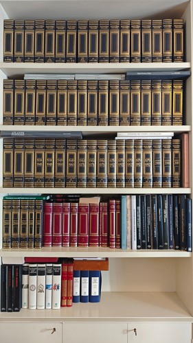 Enciclopedia treccani completa - enciclopedia,
