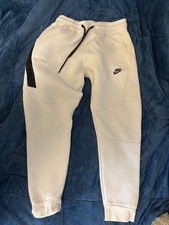 pantaloni nike tech