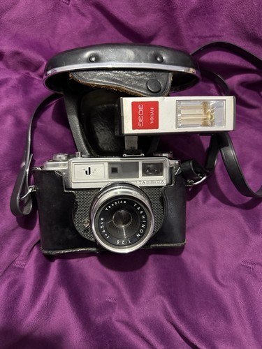 Vintage yashica 35mm - vintage,