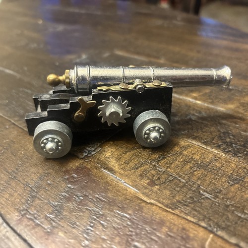 Cannone artiglieria esercito