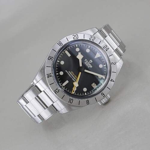 Tudor black bay pro - black, cronometro