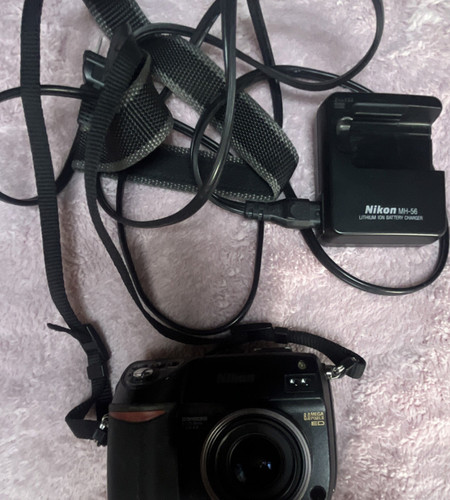 Nikon coolpix 8700 megapixel - coolpix,