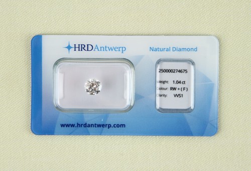 Diamante naturale brillante