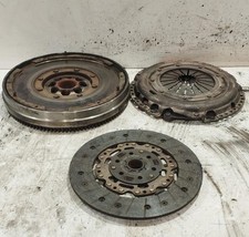 KIT FRIZIONE E VOLANO PER VOLVO V50 1° Serie 1878005341 diesel 2000 (03>07)