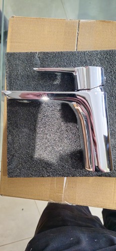 Rubinetto miscelatore lavabo