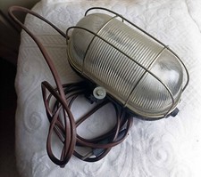 LAMPADA PER ESTERNO ED INTERNO CON LAMPADINA