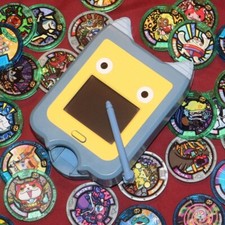 YOKAI WATCH Pad con Medaglie