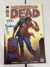 Walking Dead 100 Mcfarlane