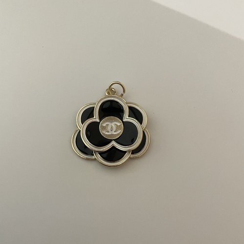 Charm chanel camelia con - camelia,