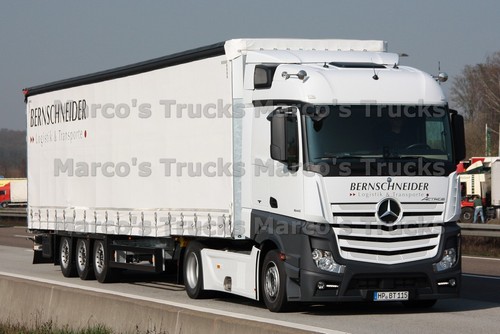Foto camion mercedes benz - foto,