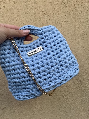 Pochette all uncinetto - all’uncinetto, fatta