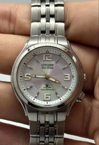 Orologio solare radiocomandato