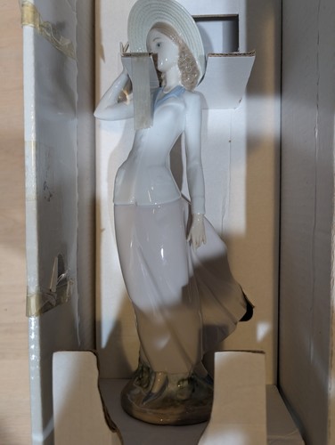 Lladro woman breezy afternoon - lladro,