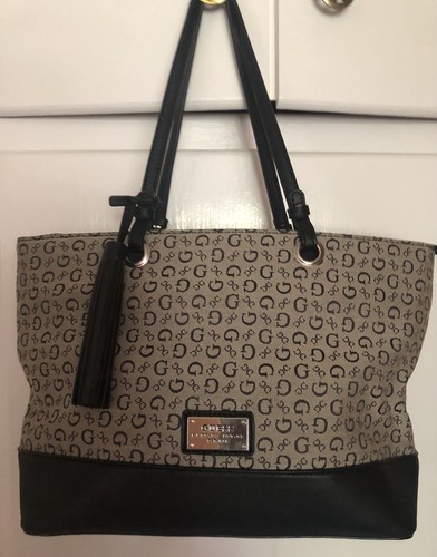 Guess purse - guess,