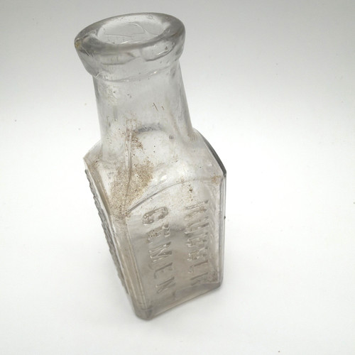Antica bottiglia vetro gomma