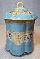 Antico vaso in porcellana