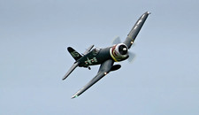 Arrows RC - F4U Corsair Aereo