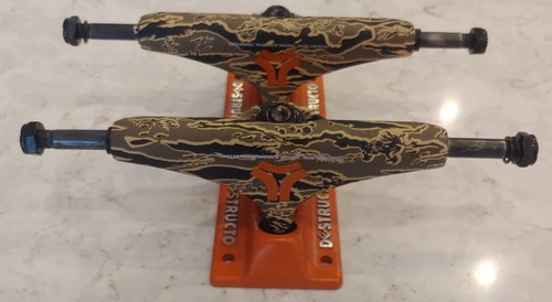 Nuovo destructo skateboard - nuovo,
