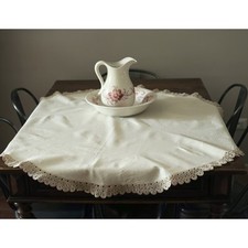 TOVAGLIA ECRù RIFINITA A MANO AD UNCINETTO diam. 124 cm