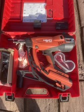 Pistola per unghie Hilti GX120. Valigetta per gas, chiodi e trasporto in ottime condizioni 