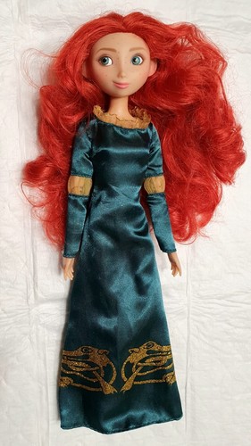 Bambola merida disney store - merida,