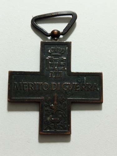 Medaglia croce merito - a,