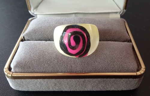 Anello vintage plastica con - anello,