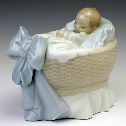 Lladro new treasure boy - a,