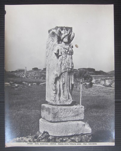 1920ca ostia statua vittoria - 1920ca,