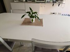 Tavolo da pranzo in legno