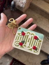 Raro Bellissimo Portachiavi Braccialini Temi Tema Cancello Originale