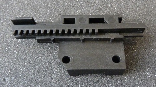 Asta dentata per regolazione