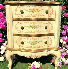 Comò vintage tre cassetti veneziano/rococò fiorentino stile serpentina
