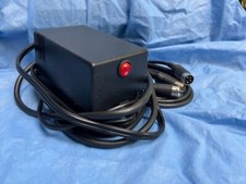 Alimentatore regolabile