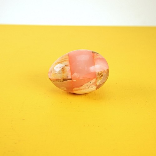 Uovo vintage pietra rosa - vintage,
