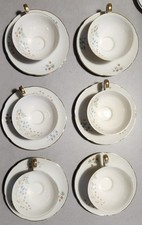 Servizio da tè in porcellana tedesca con fiorellini gialli e azzurri vintage