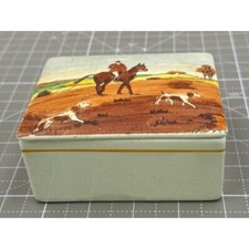 Scatola portasigarette o biscotti vintage porcellana inglese uomo a cavallo cani