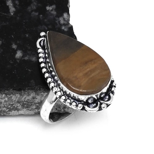 Anello etnico fatto - , a