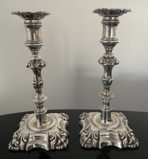 Coppia di candelabri in